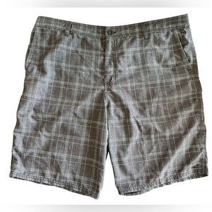 O'Neill Men's Charcoal Plaid Flat Front Shorts